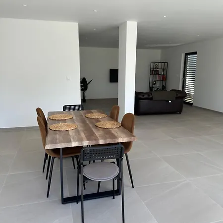 Maison A 9 Min Du Centre De Colmar