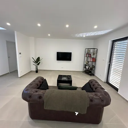 Maison A 9 Min Du Centre De Colmar *